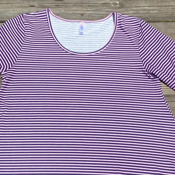 Lularoe Perfect Tee tunic blouse purple and pink horizontal stripe sz Medium - Picture 7 of 9